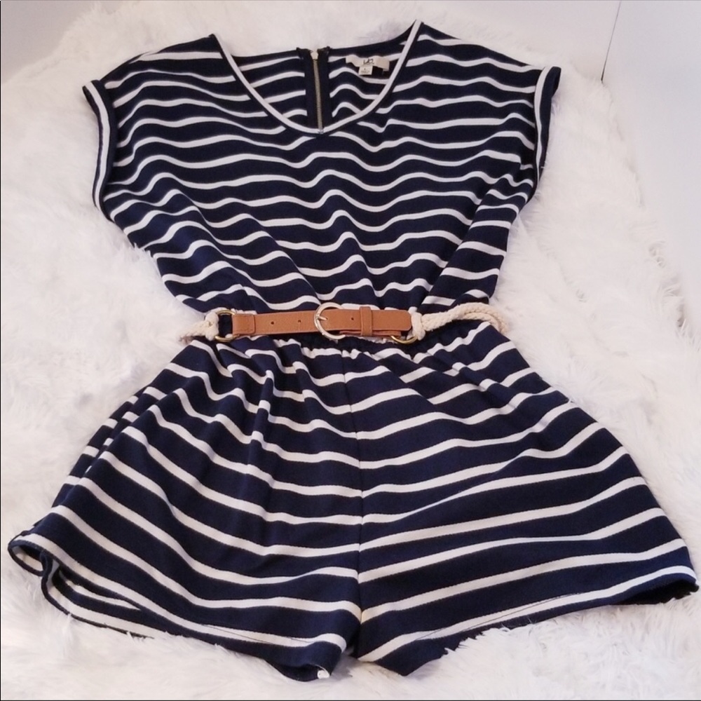 Cute Shorts Jumper w/Belt